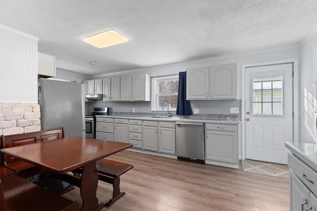 $165,000 | 613 West Adrian Street, Blissfield, MI 49228