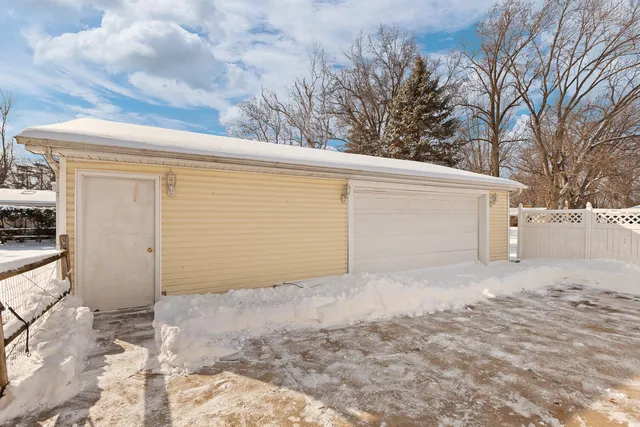 $165,000 | 613 West Adrian Street, Blissfield, MI 49228