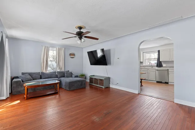 $165,000 | 613 West Adrian Street, Blissfield, MI 49228