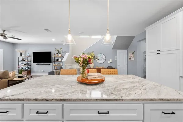 $610,000 | 2801 Livingston Avenue, Fort Worth, TX 76110