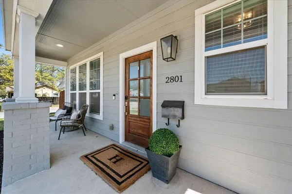 $610,000 | 2801 Livingston Avenue, Fort Worth, TX 76110