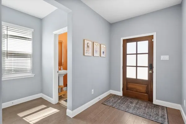 $610,000 | 2801 Livingston Avenue, Fort Worth, TX 76110