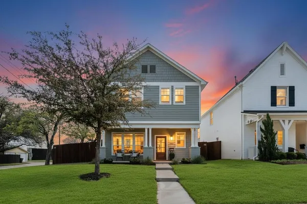 $610,000 | 2801 Livingston Avenue, Fort Worth, TX 76110