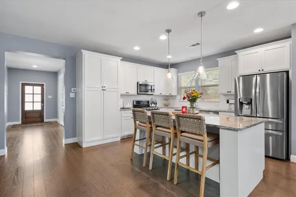 $610,000 | 2801 Livingston Avenue, Fort Worth, TX 76110