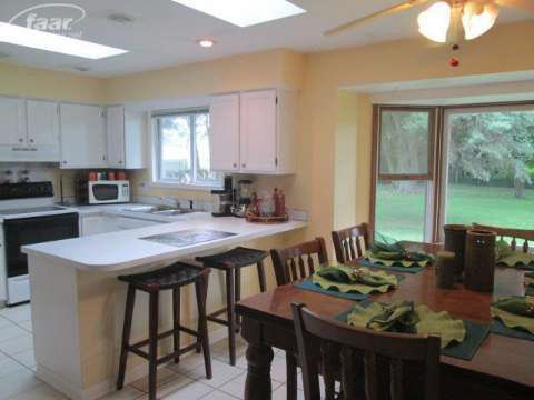 10353 Coldwater Road Flushing, MI 48433 - Photo 5 of 11 20365627-4.JPG