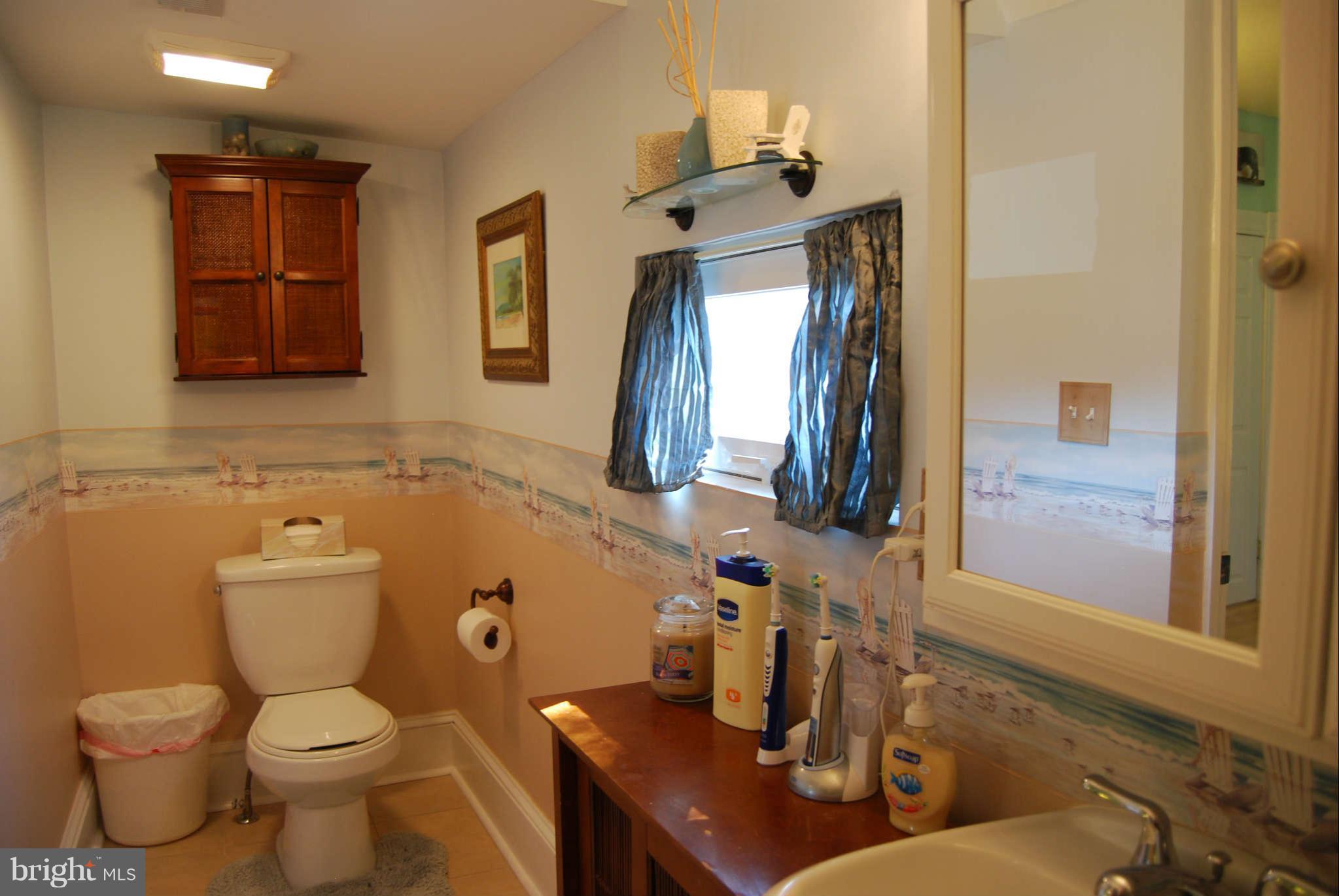 6400 Old Landover Road Landover, MD 20785 - Photo 17 of 30 Bath (Master)