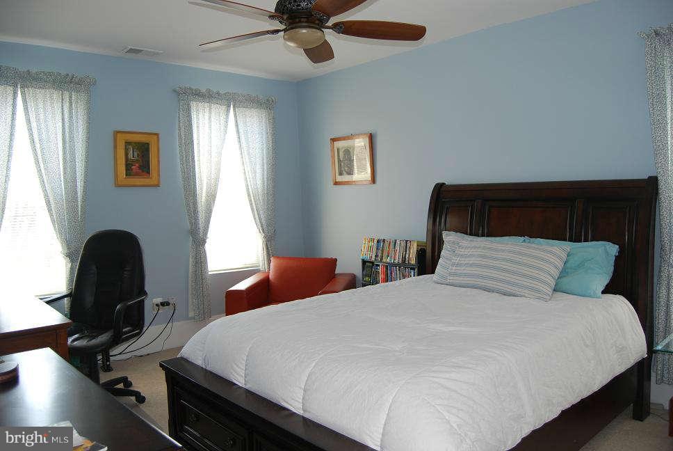 6400 Old Landover Road Landover, MD 20785 - Photo 20 of 30 Bedroom 3