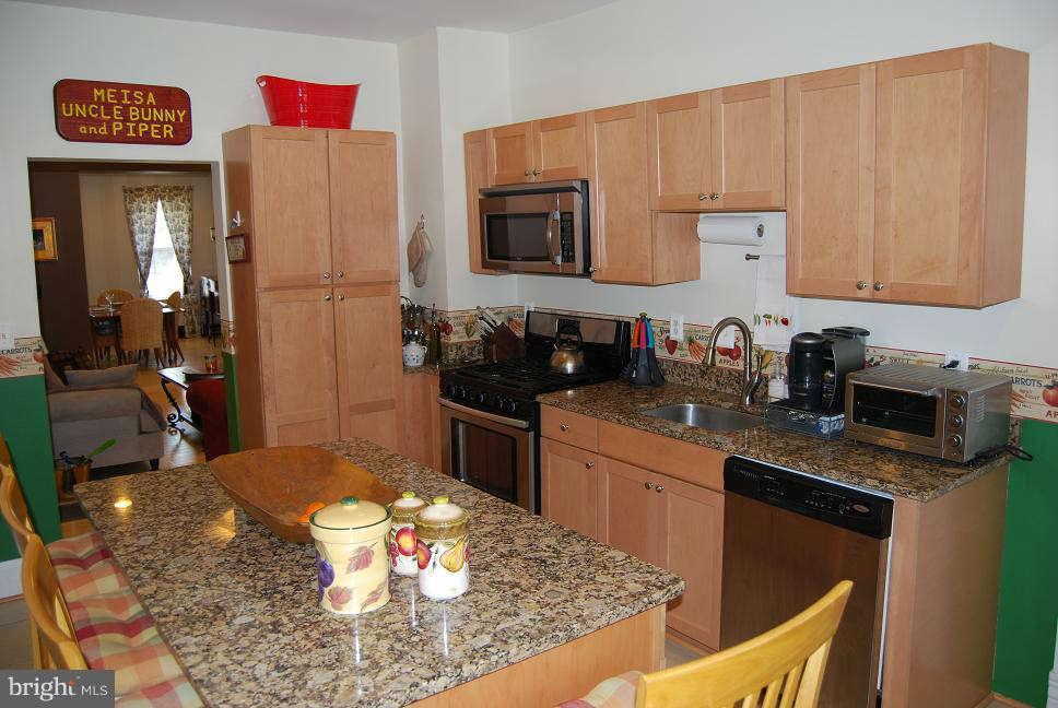 6400 Old Landover Road Landover, MD 20785 - Photo 4 of 30 Kitchen with Stainless Steel Appiances