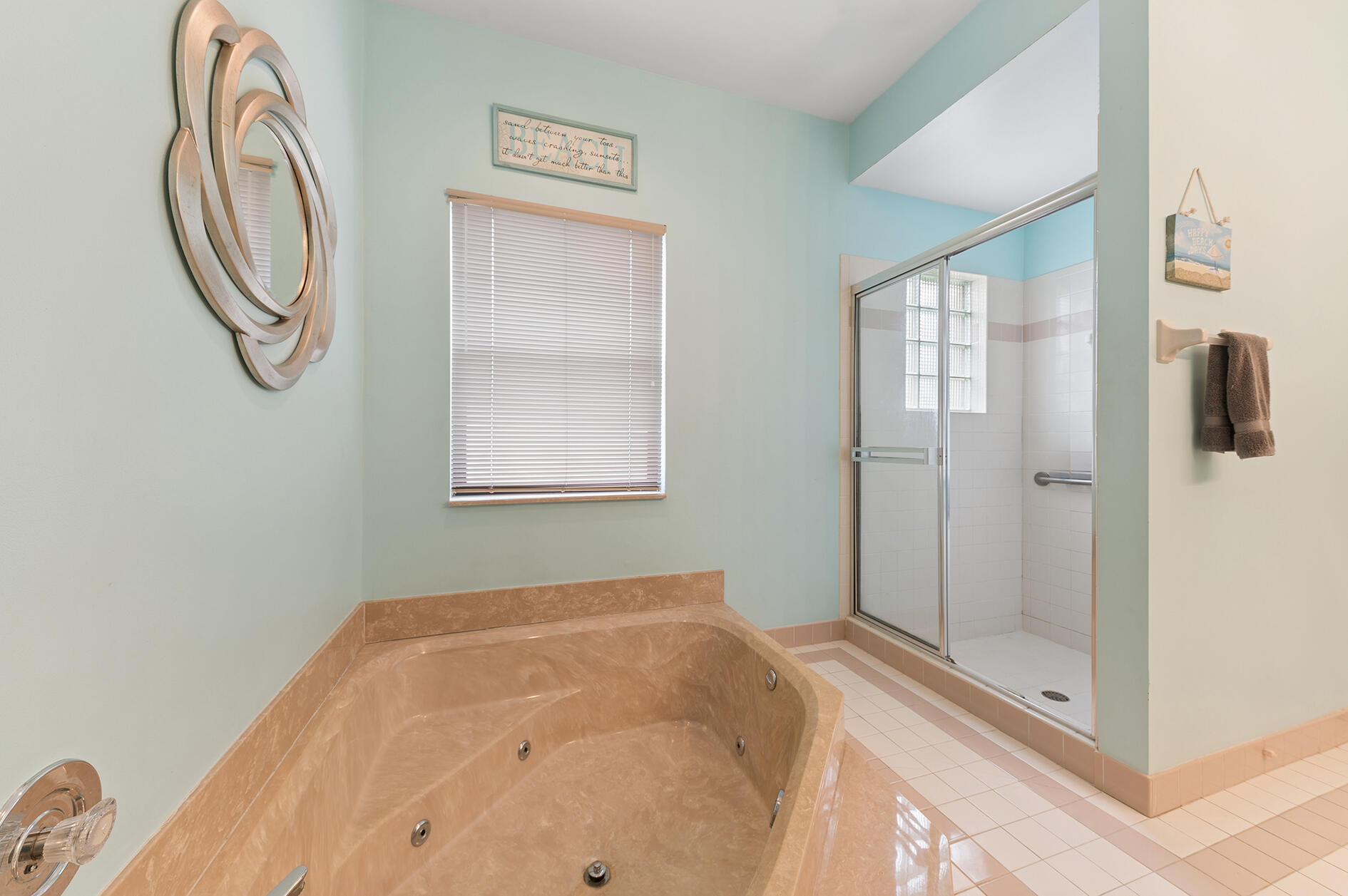 237 Northwest 69th Street Boca Raton, FL 33487 - Photo 12 of 22 12 9