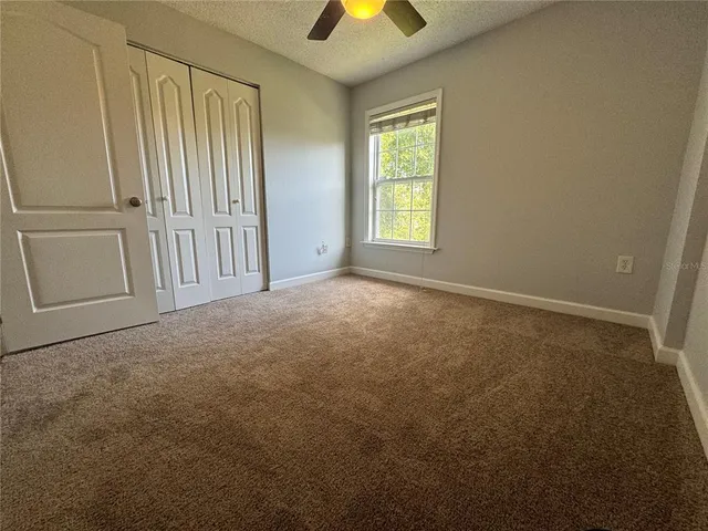 a view of a yard in front of house