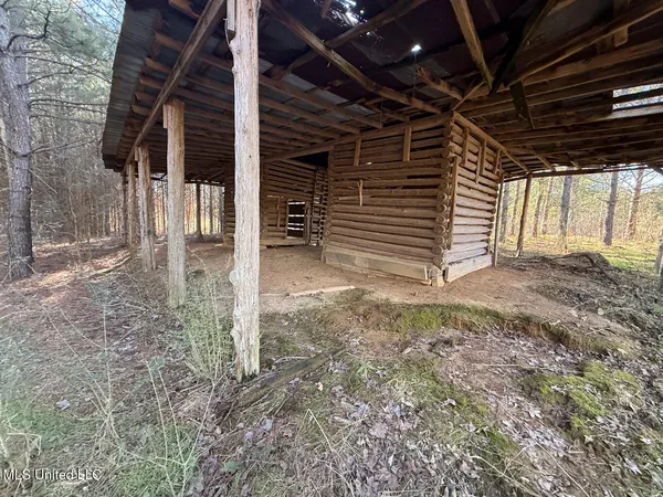 $700,000 | 1145 Ludlow Road, Lena, MS 39094