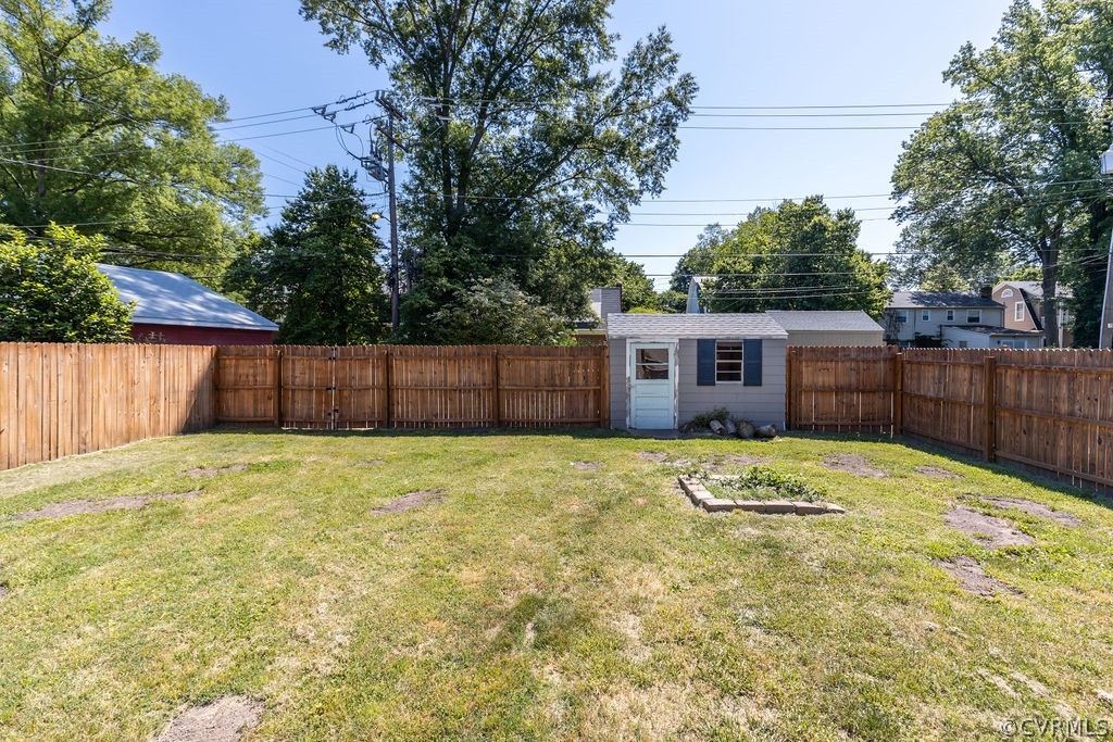 4827 Brook Road Richmond, VA 23227 - Photo 24 of 26 Gallery Image 24