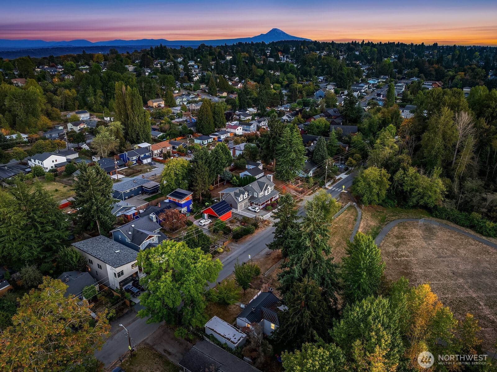 0 18th Avenue Southwest Seattle, WA 98106 - Photo 9 of 9 a view of a city