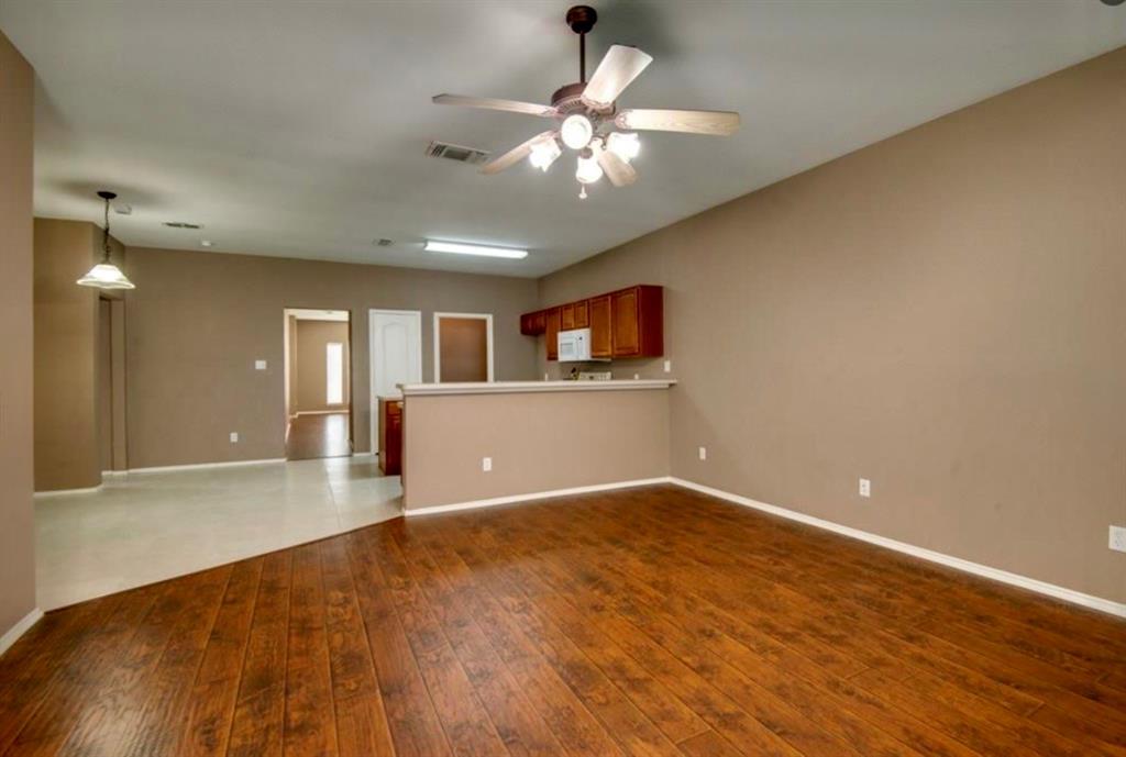 3605 Lasso Road Fort Worth, TX 76262 - Photo 15 of 27 Gallery Image 15