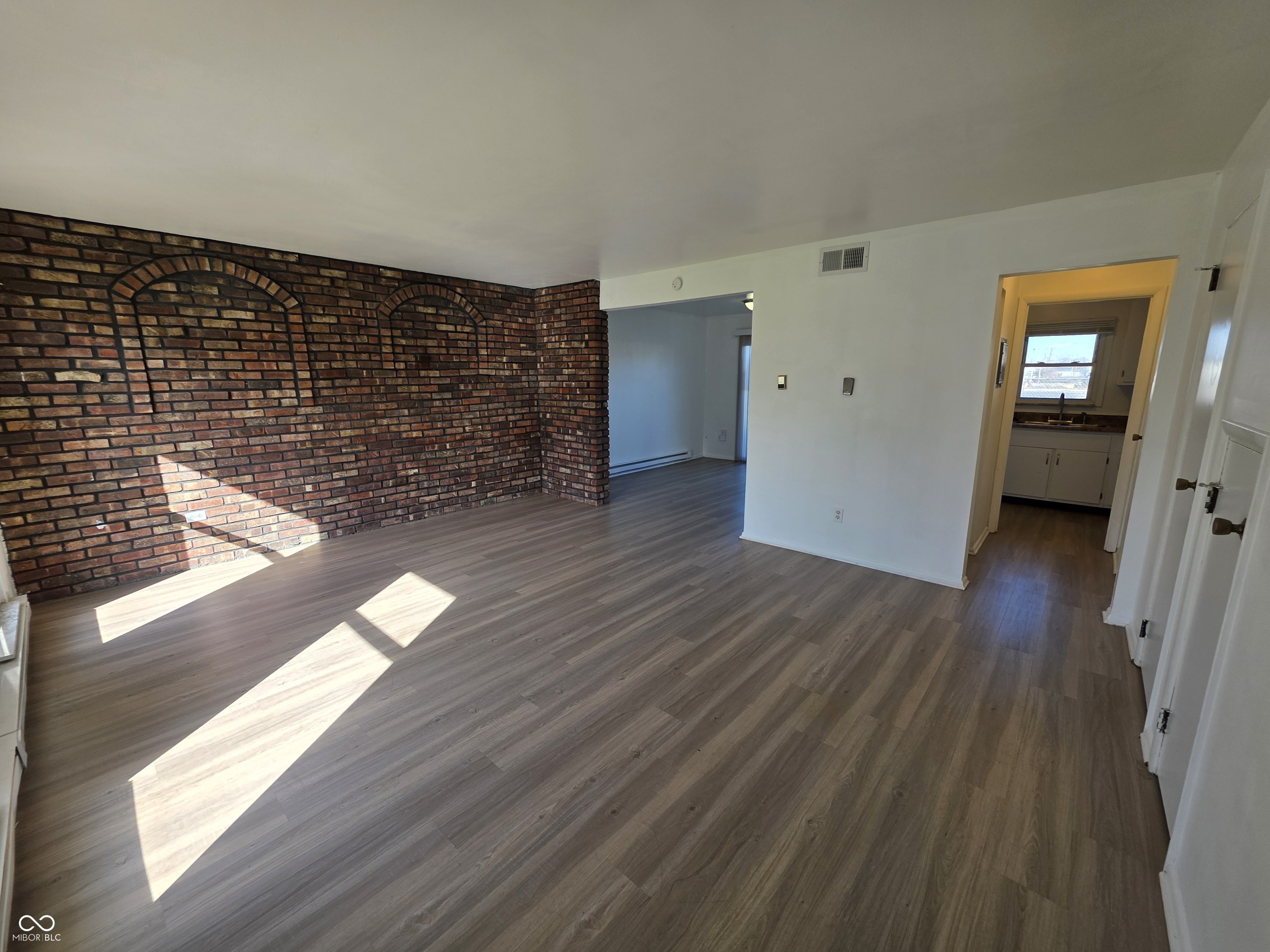 3815 Biscayne Road Indianapolis, IN 46226 - Photo 2 of 16