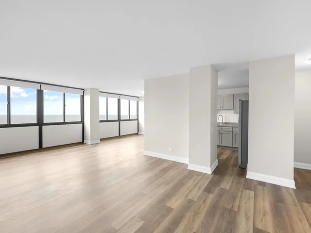 $55,000 | 4850 South Lake Park Avenue, Unit 2508B, Chicago, IL 60615