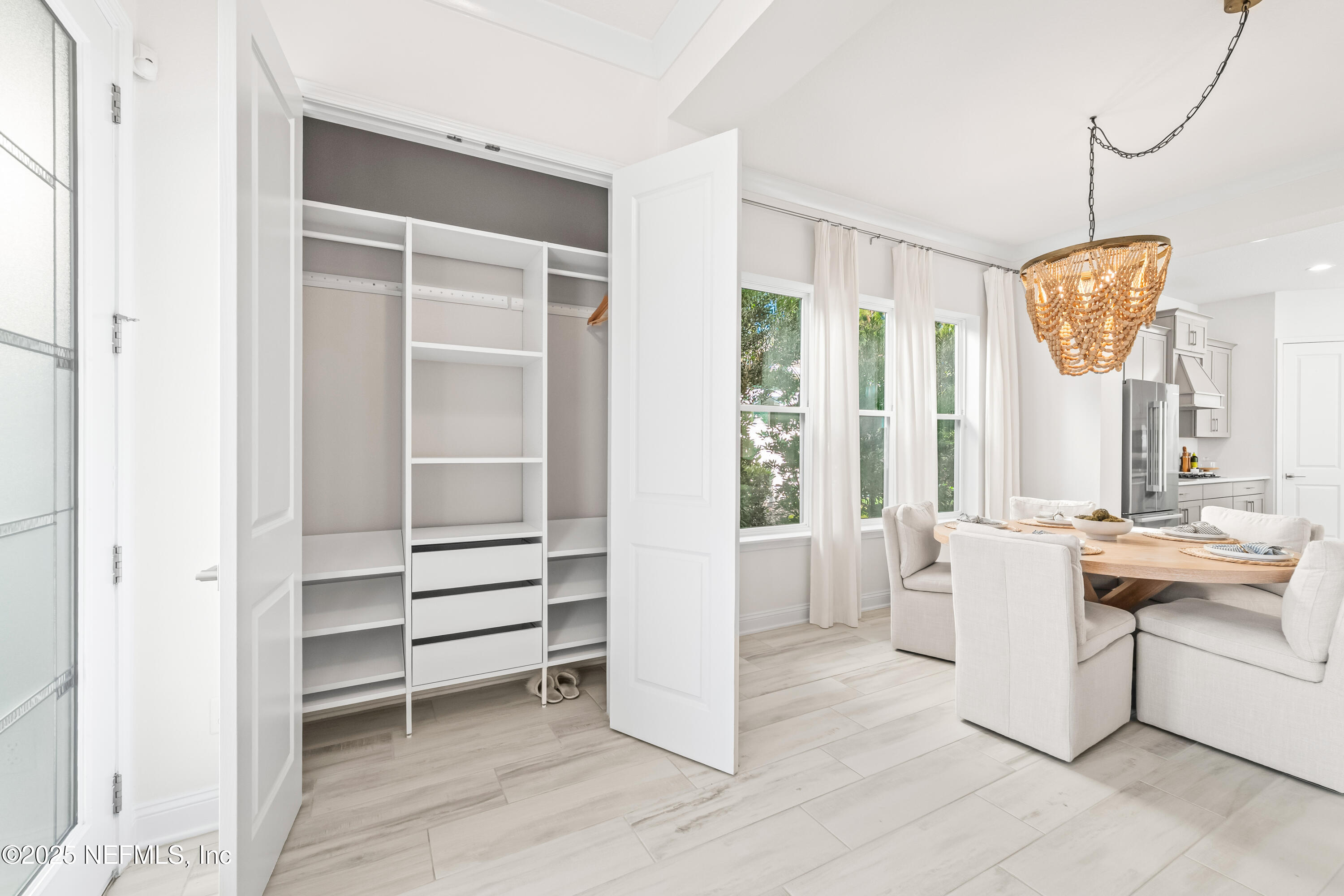 10459 Innovation Way Jacksonville, FL 32256 - Photo 4 of 54 a view of living room with furniture and window