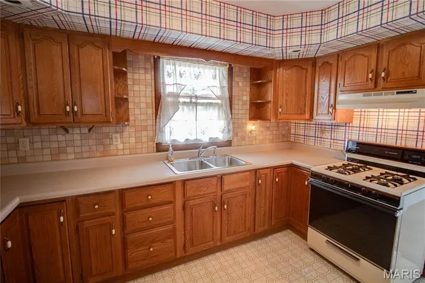 $215,000 | 312 West 4th S Street, Mount Olive, IL 62069