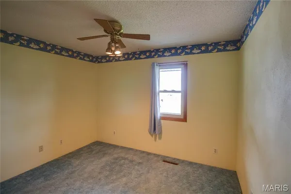 $215,000 | 312 West 4th S Street, Mount Olive, IL 62069