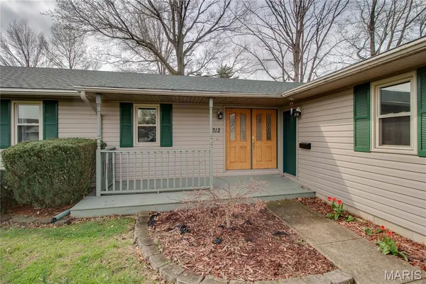 $215,000 | 312 West 4th S Street, Mount Olive, IL 62069