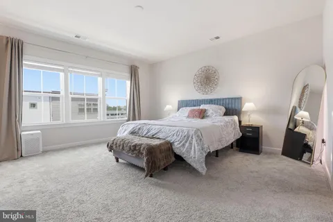 $688,000 | 12887 Sunrise Ridge Alley, Herndon, VA 20171