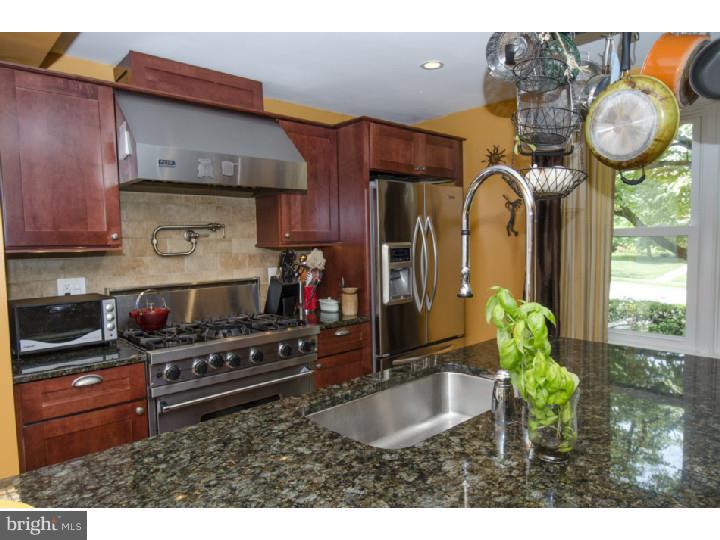 231 Pine Ridge Road Havertown, PA 19083 - Photo 3 of 19