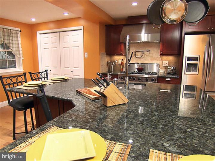 231 Pine Ridge Road Havertown, PA 19083 - Photo 4 of 19