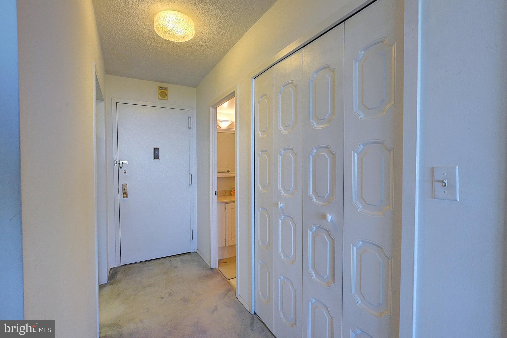 5225 Pooks Hill Road, Unit 1717S Bethesda, MD 20814 - Photo 6 of 12 a view of a bathroom with a shower