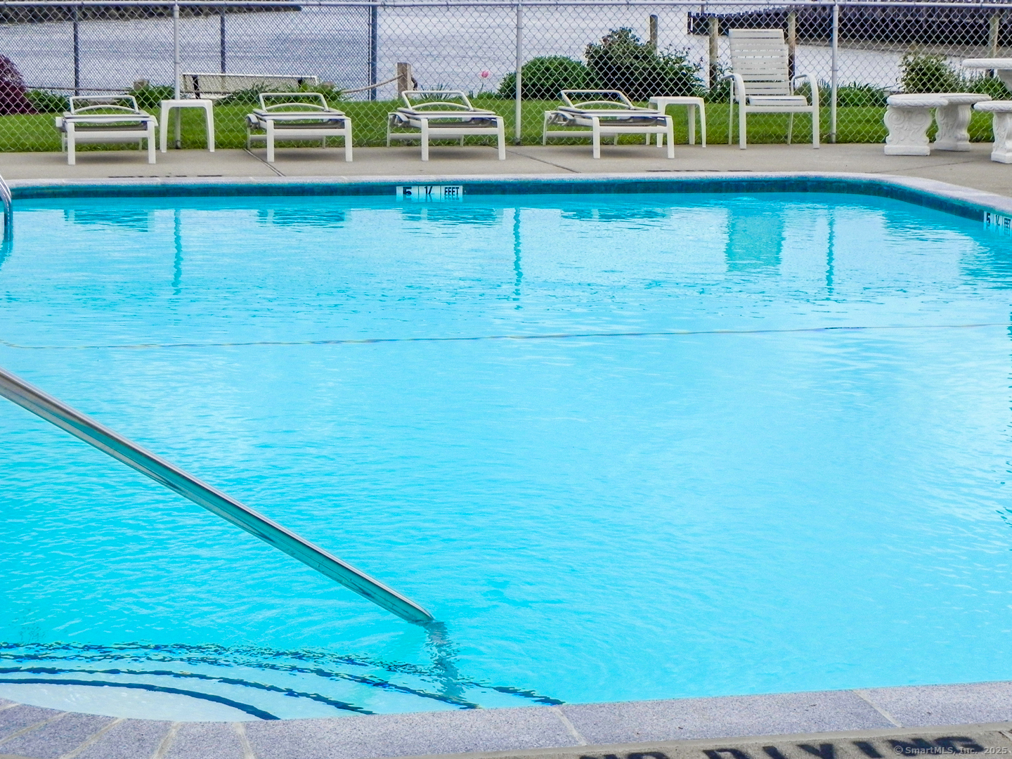 61 Seaview Avenue, Unit 51 Stamford, CT 06902 - Photo 25 of 27 a view of a swimming pool