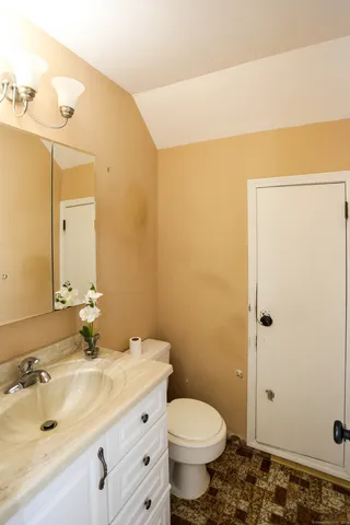 $525,000 | 61 Seaview Avenue, Unit 51, Stamford, CT 06902