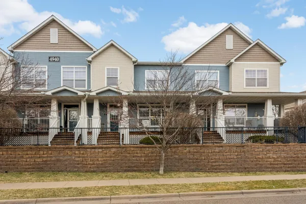 $300,000 | 4940 Underwood Lane North, Unit 4940G, Plymouth, MN 55442