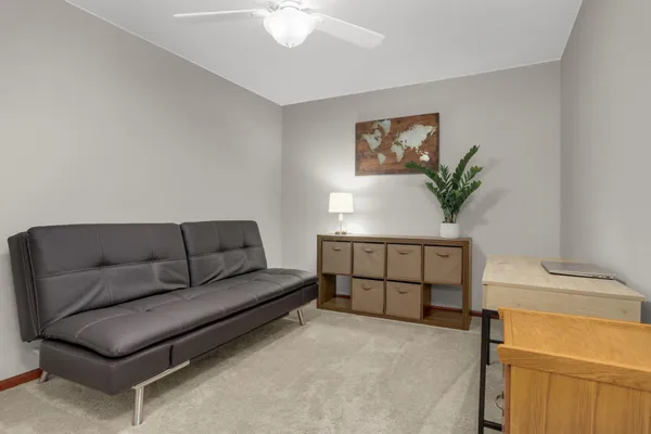 $300,000 | 4940 Underwood Lane North, Unit 4940G, Plymouth, MN 55442