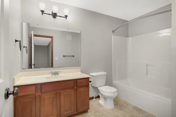 $300,000 | 4940 Underwood Lane North, Unit 4940G, Plymouth, MN 55442