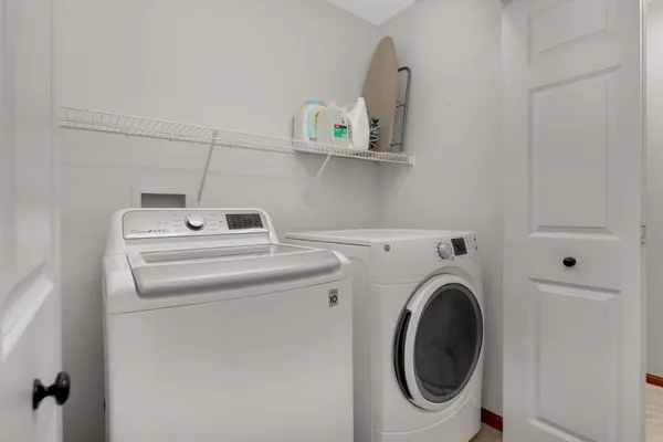 $300,000 | 4940 Underwood Lane North, Unit 4940G, Plymouth, MN 55442