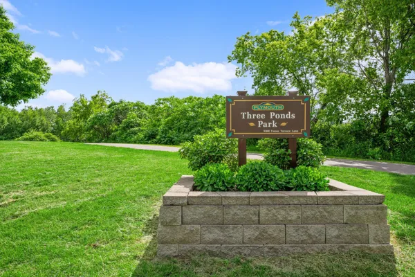 $300,000 | 4940 Underwood Lane North, Unit 4940G, Plymouth, MN 55442