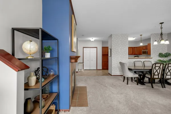 $300,000 | 4940 Underwood Lane North, Unit 4940G, Plymouth, MN 55442