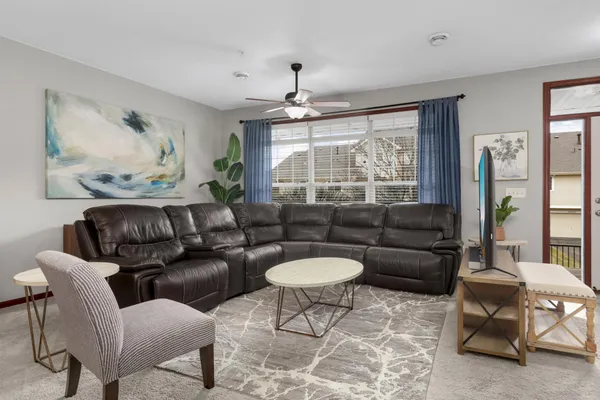 $300,000 | 4940 Underwood Lane North, Unit 4940G, Plymouth, MN 55442