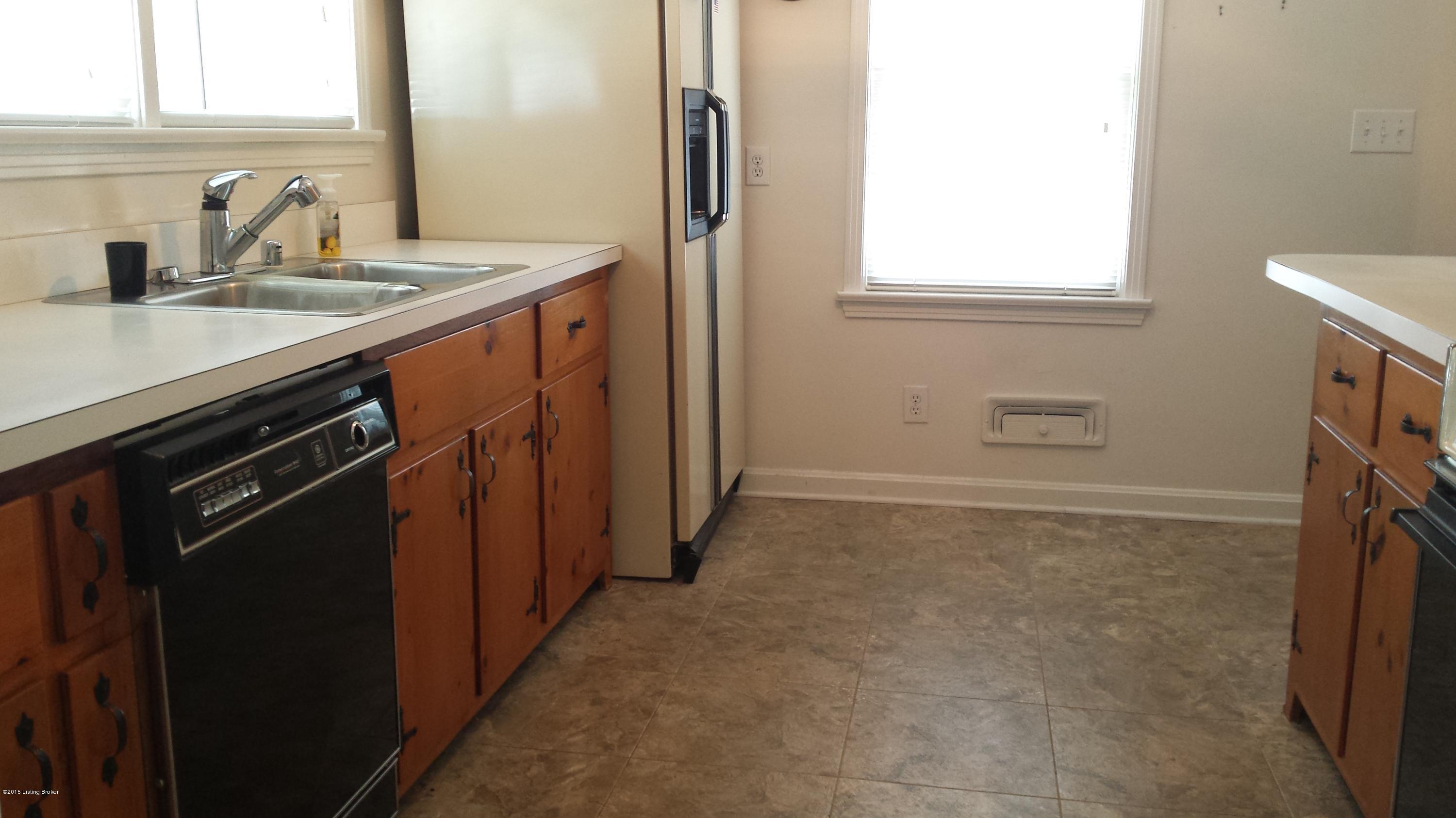 8281 Virginia Road Louisville, KY 40258 - Photo 38 of 40 20150422_141746