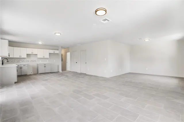 $3,997 | 981 Northwest 4th Avenue, Pompano Beach, FL 33060