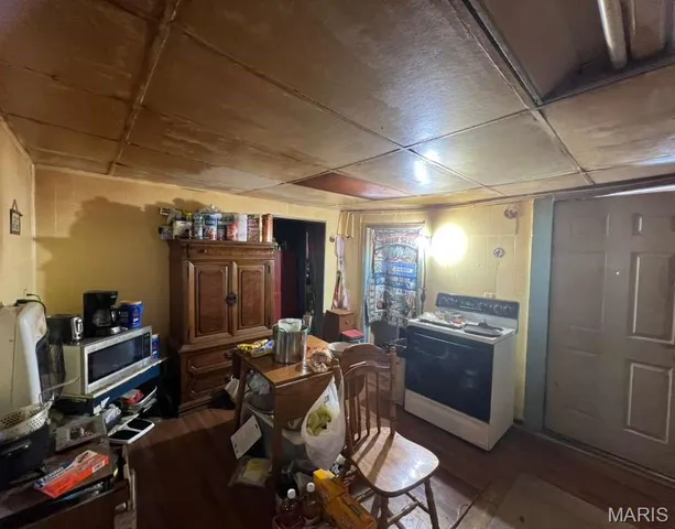 $45,500 | 201 East Birch Street, Shelbina, MO 63468