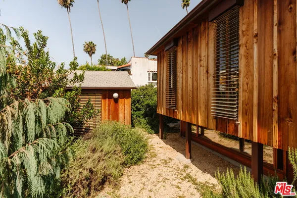$1,795,000 | 3462 Descanso Drive, Los Angeles, CA 90026