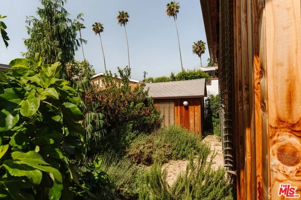 $1,795,000 | 3462 Descanso Drive, Los Angeles, CA 90026