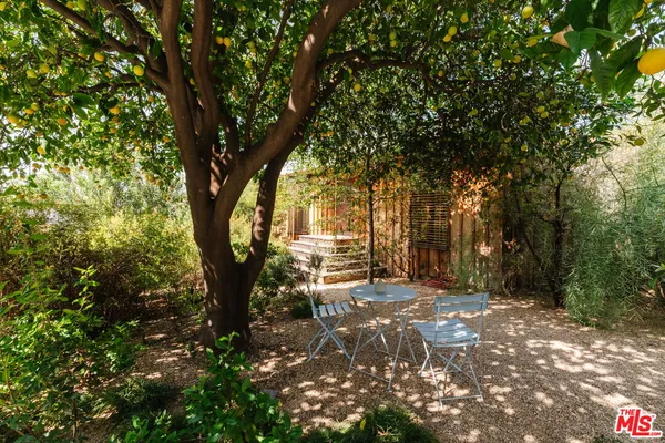 $1,795,000 | 3462 Descanso Drive, Los Angeles, CA 90026