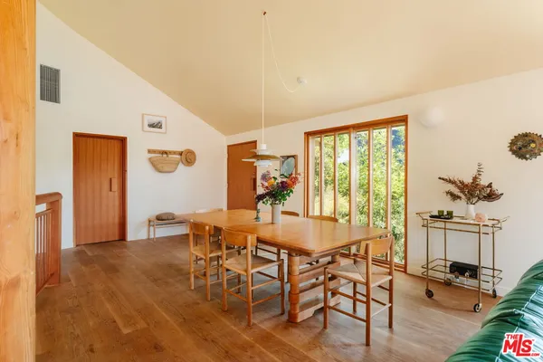 $1,795,000 | 3462 Descanso Drive, Los Angeles, CA 90026