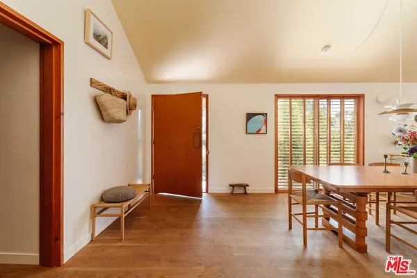 $1,795,000 | 3462 Descanso Drive, Los Angeles, CA 90026