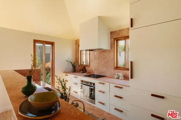 $1,795,000 | 3462 Descanso Drive, Los Angeles, CA 90026