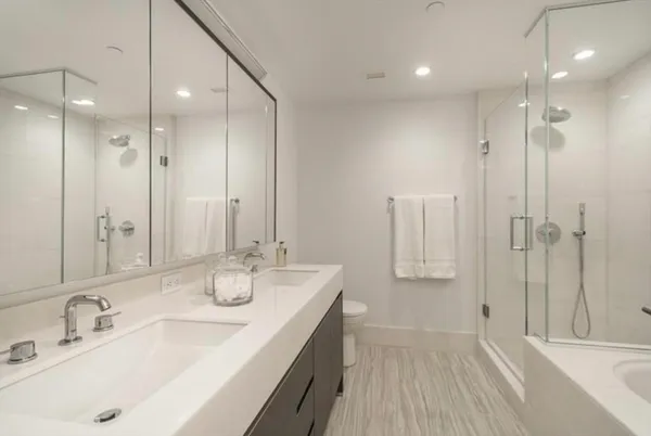 $6,495 | 100 Lovejoy Wharf, Unit 8C, Boston, MA 02114