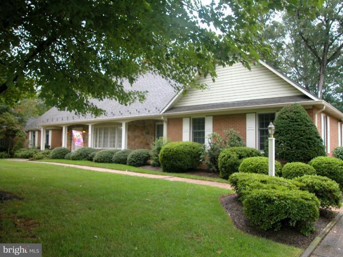 9108 Stonewall Road Manassas, VA 20110 - Photo 2 of 25 Exterior (Front)