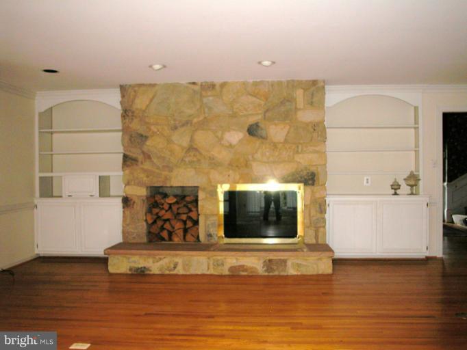 9108 Stonewall Road Manassas, VA 20110 - Photo 12 of 25 Interior (General)