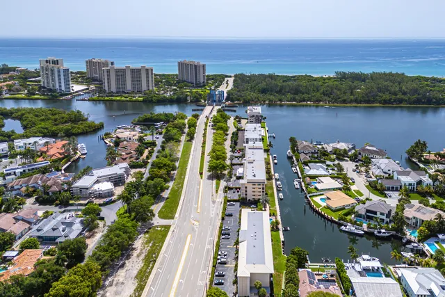 $459,900 | 750 Northeast Spanish River Boulevard, Unit 1090, Boca Raton, FL 33431